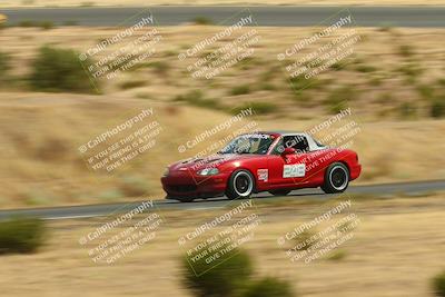 media/Jun-01-2025-CalClub SCCA (Sun) [[eae223c5dd]]/Group 1/Track Event 6/